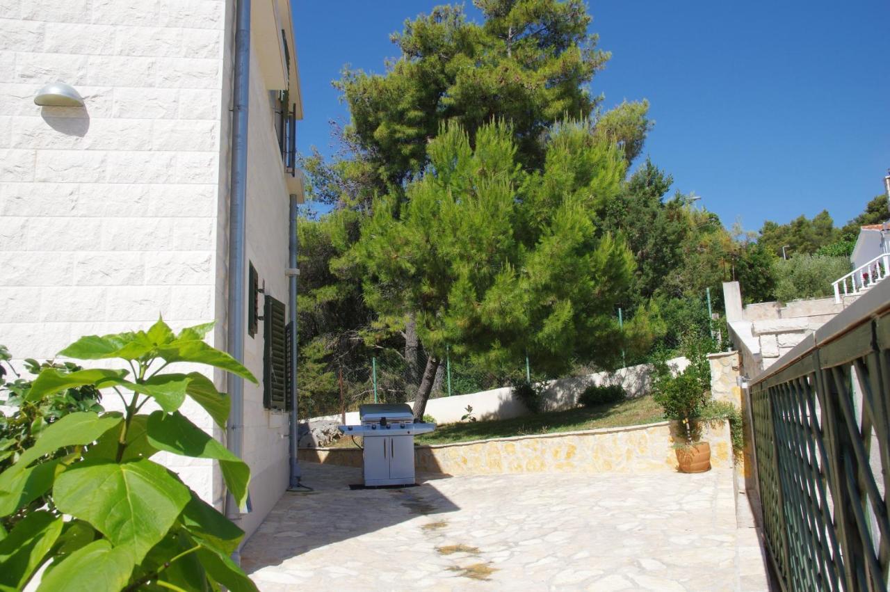 סומרטין Holiday Home Nevista מראה חיצוני תמונה