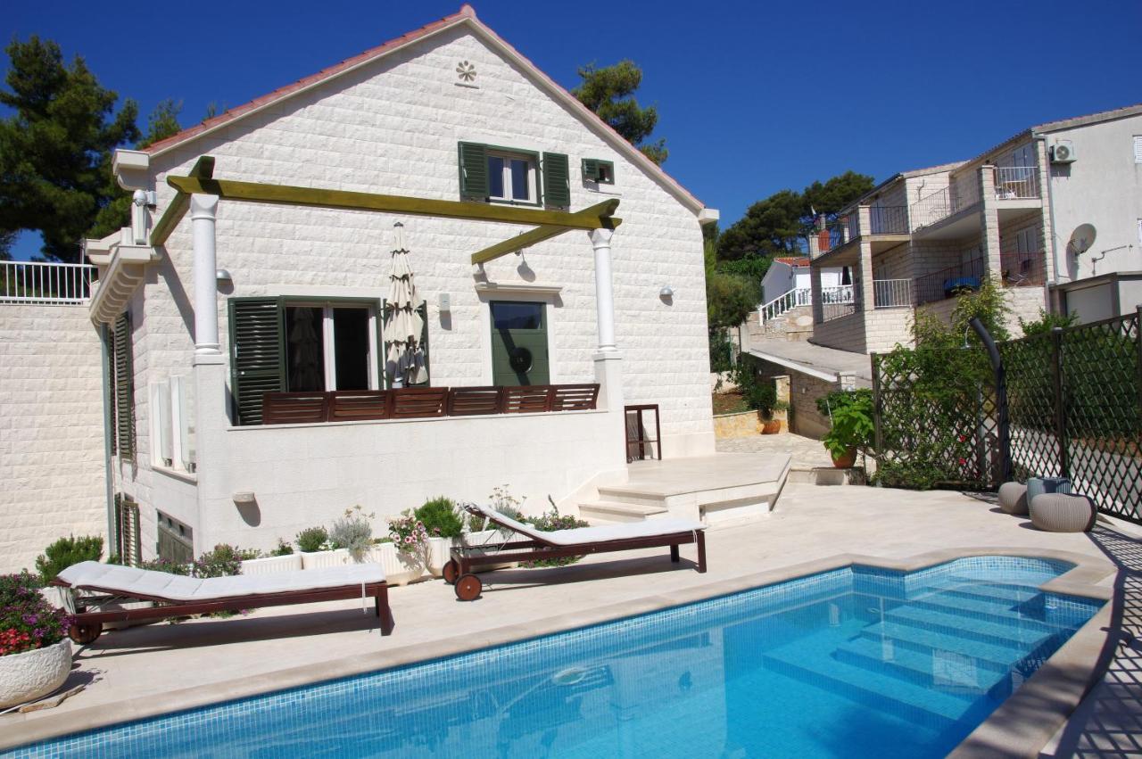 סומרטין Holiday Home Nevista מראה חיצוני תמונה
