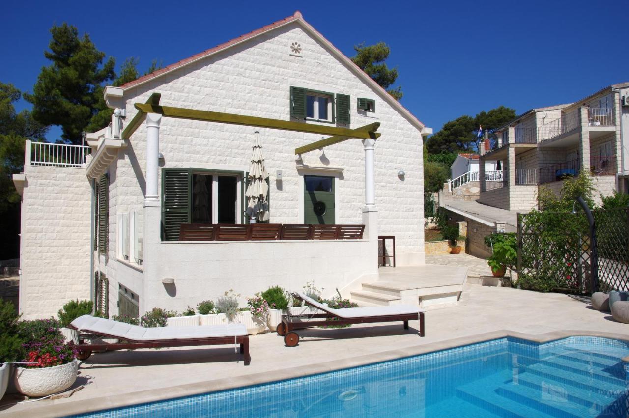סומרטין Holiday Home Nevista מראה חיצוני תמונה