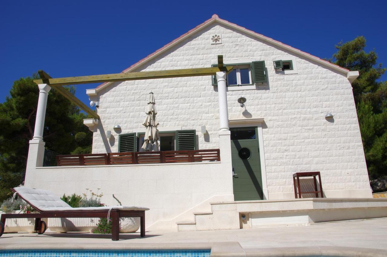 סומרטין Holiday Home Nevista מראה חיצוני תמונה