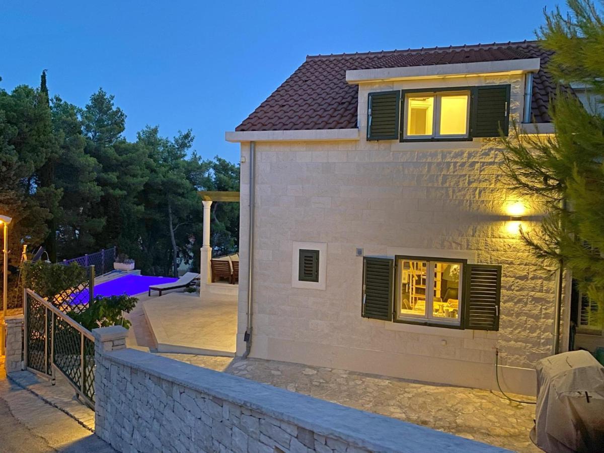 סומרטין Holiday Home Nevista מראה חיצוני תמונה