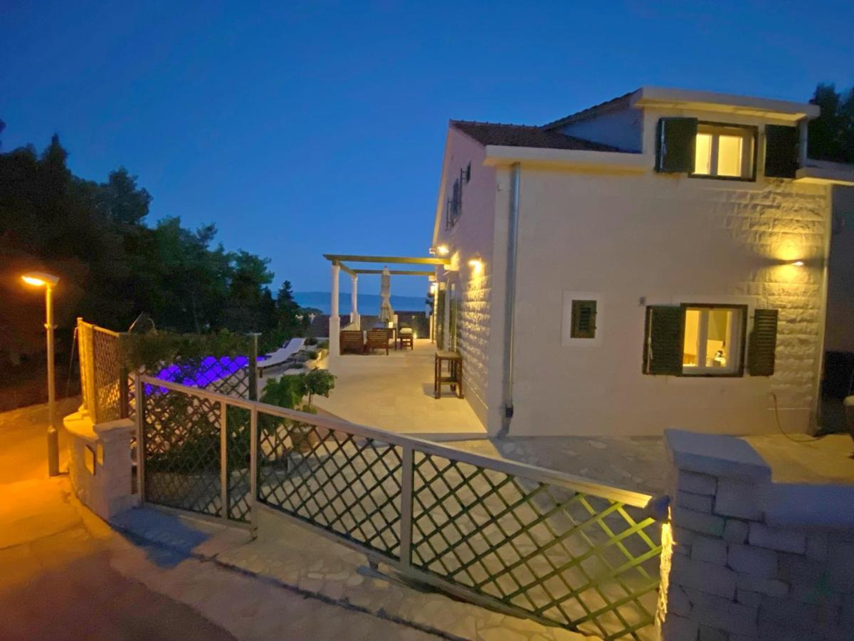 סומרטין Holiday Home Nevista מראה חיצוני תמונה