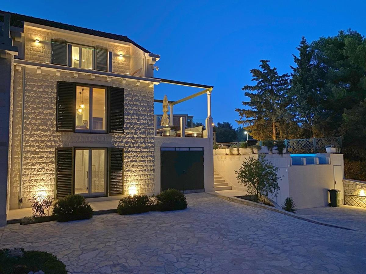 סומרטין Holiday Home Nevista מראה חיצוני תמונה