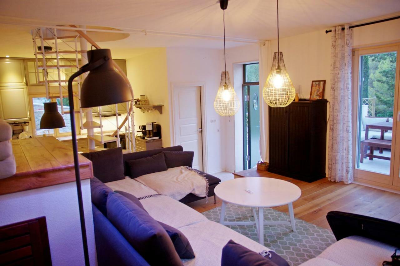 סומרטין Holiday Home Nevista מראה חיצוני תמונה