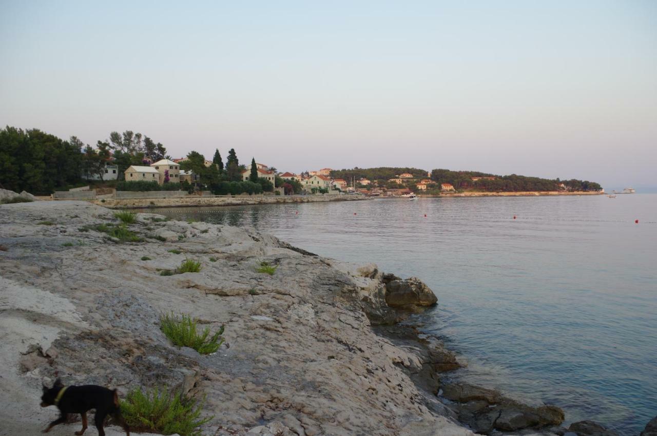 סומרטין Holiday Home Nevista מראה חיצוני תמונה